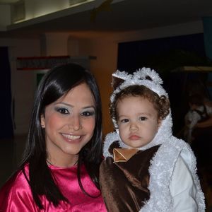 Meet your Posher, Yohelis